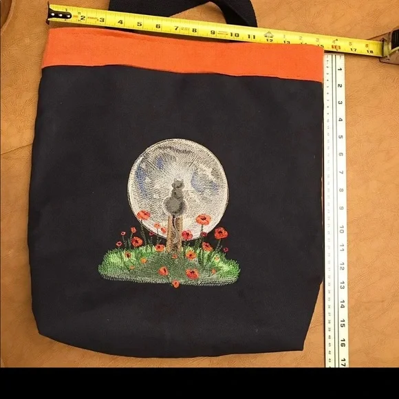 Handmade and embroidered Moonlit Kitty tote - Picture 7 of 8